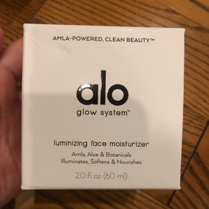 COPY - Alo glow system luminizing face moisturizer 2oz
